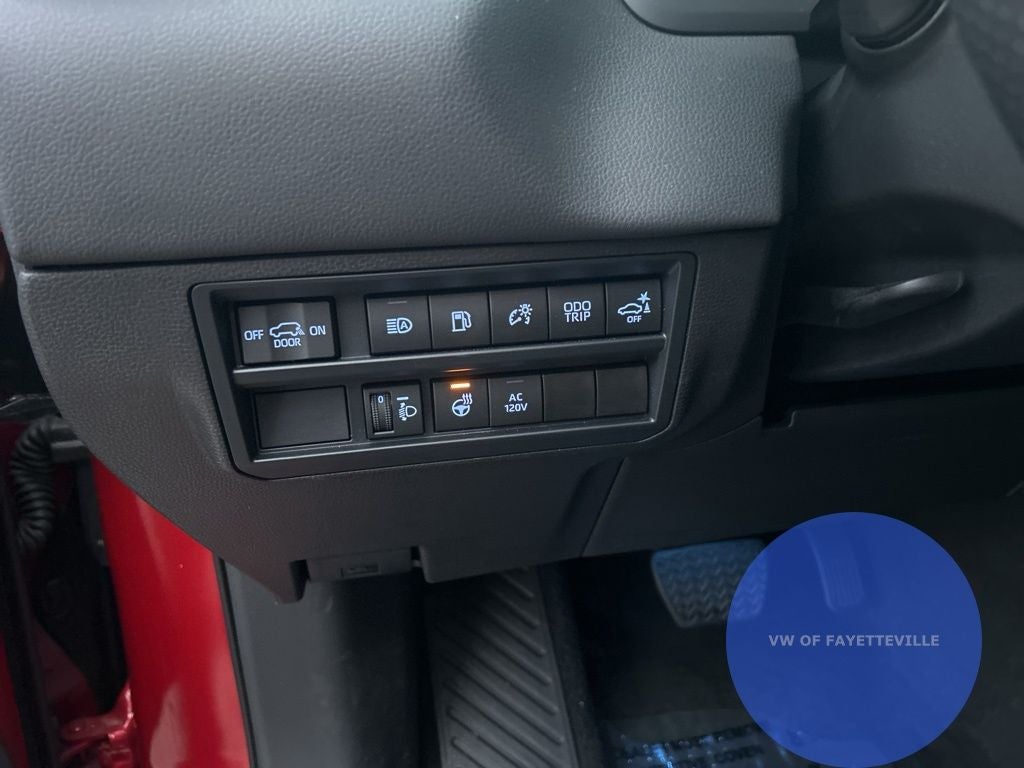 2024 Toyota Sequoia SR5 LEATHER ROOF 4x4 8 Passenger, 1 OWNER CLEAN CARFAX