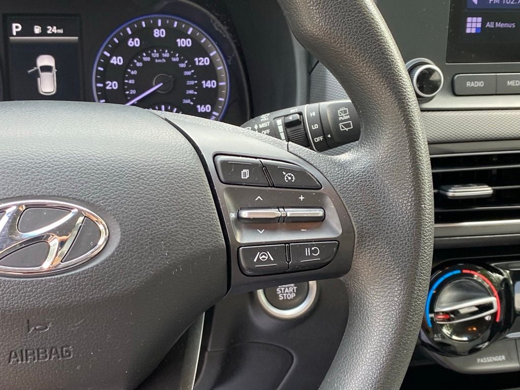 2022 Hyundai KONA SEL