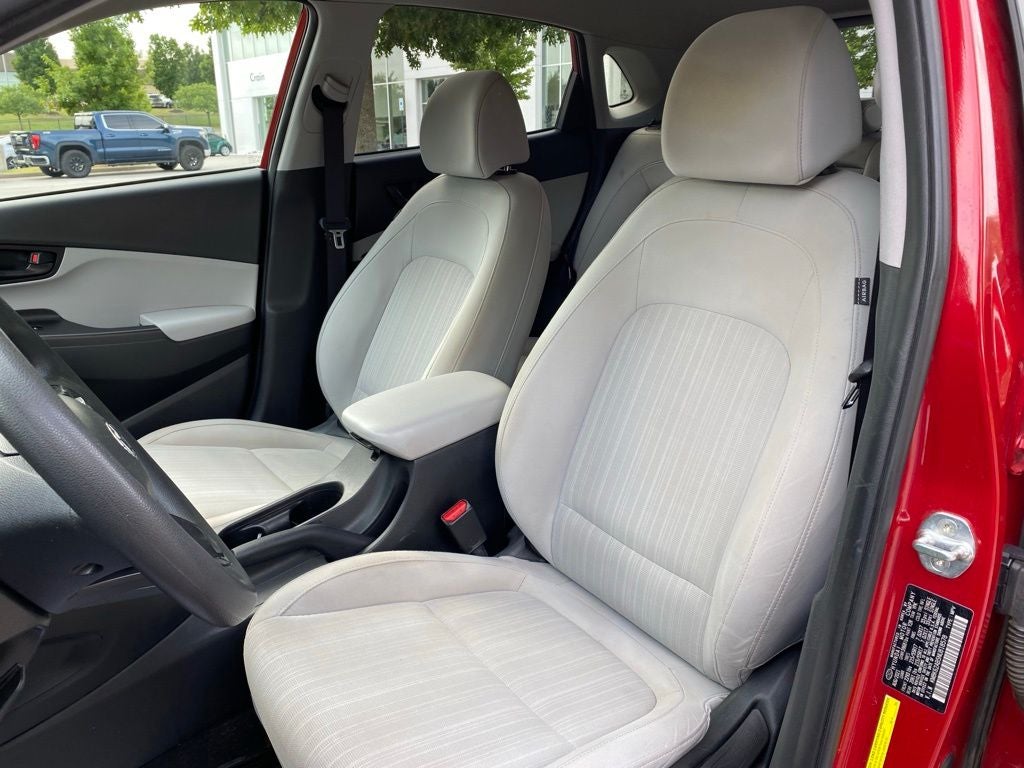 2022 Hyundai KONA SEL