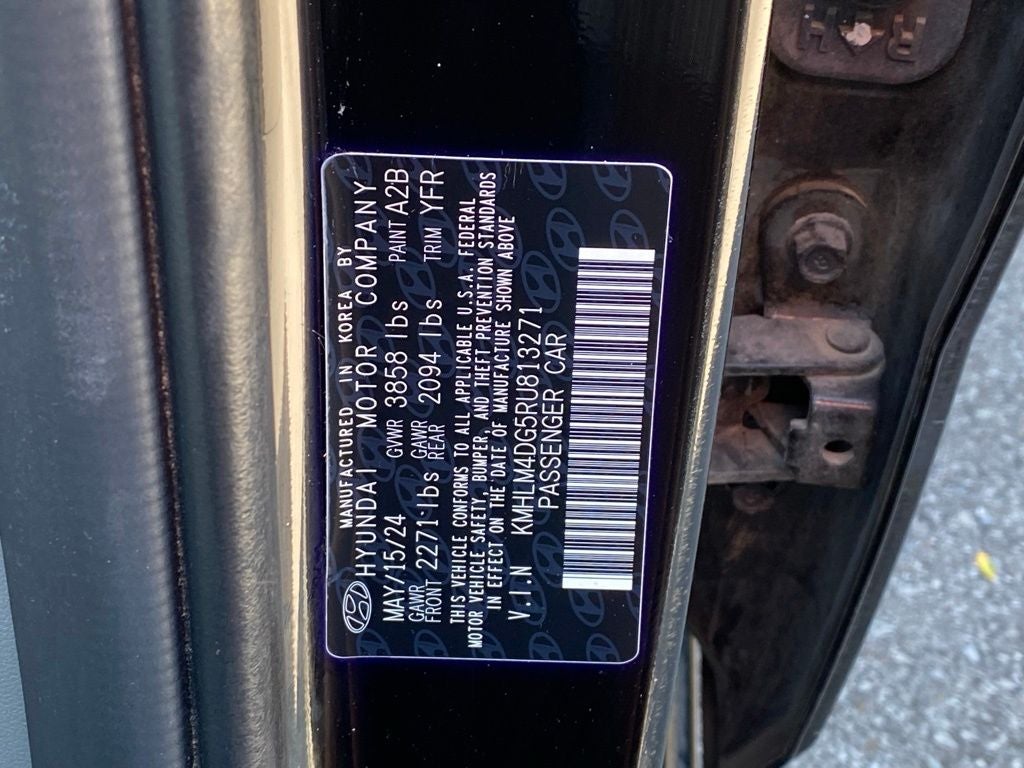 2024 Hyundai ELANTRA SEL