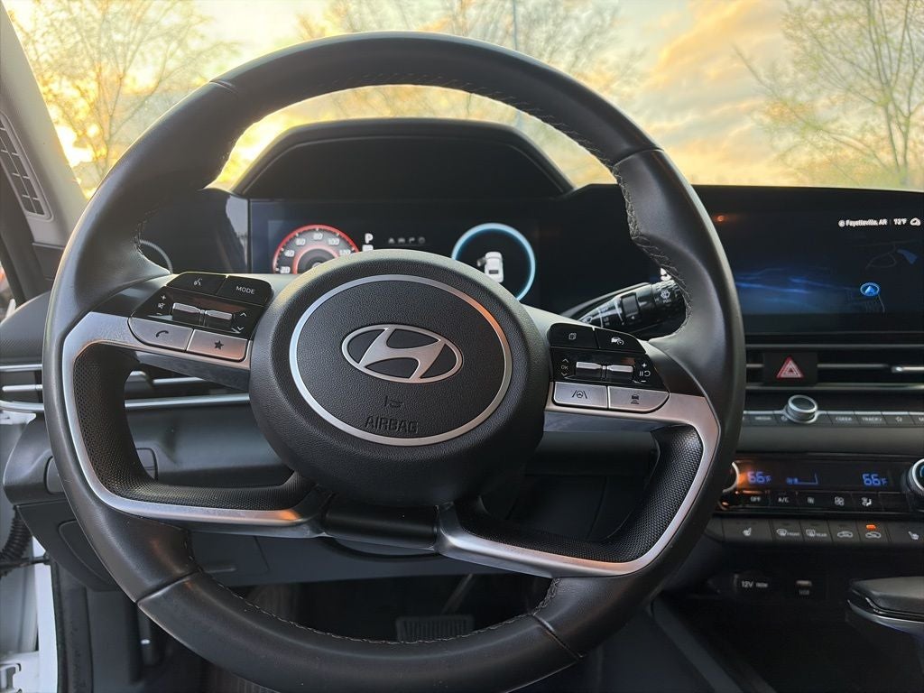 2024 Hyundai ELANTRA SEL CLEAN 1 OWNER CARFAX