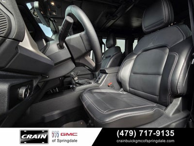 2025 Ford Bronco Outer Banks Lux Package