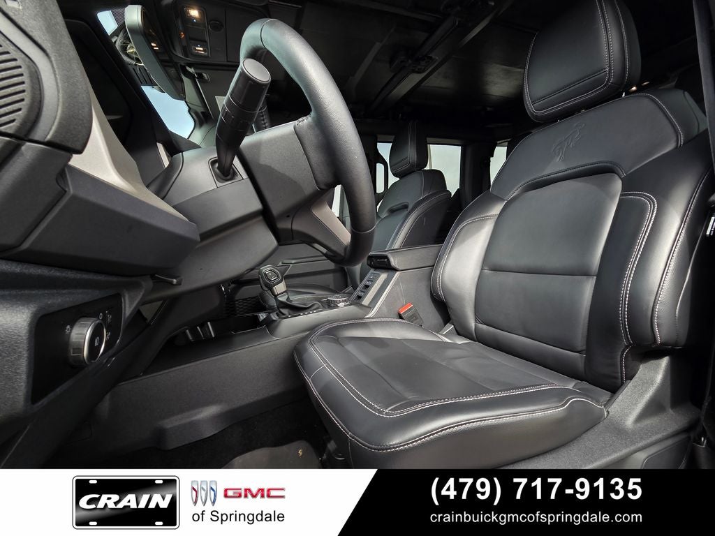 2025 Ford Bronco Outer Banks Lux Package