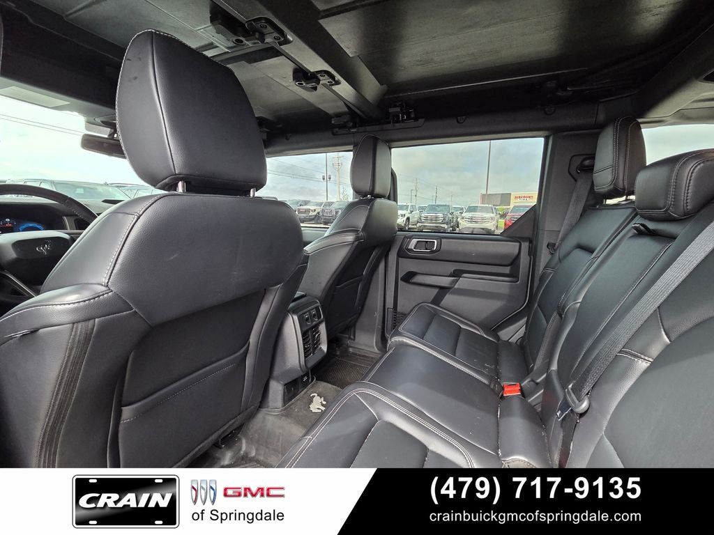 2025 Ford Bronco Outer Banks Lux Package
