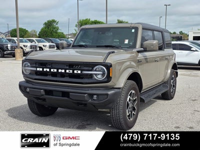 2025 Ford Bronco Outer Banks Lux Package