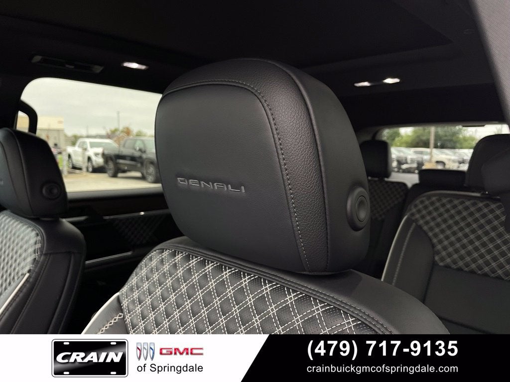 2024 GMC Acadia Denali