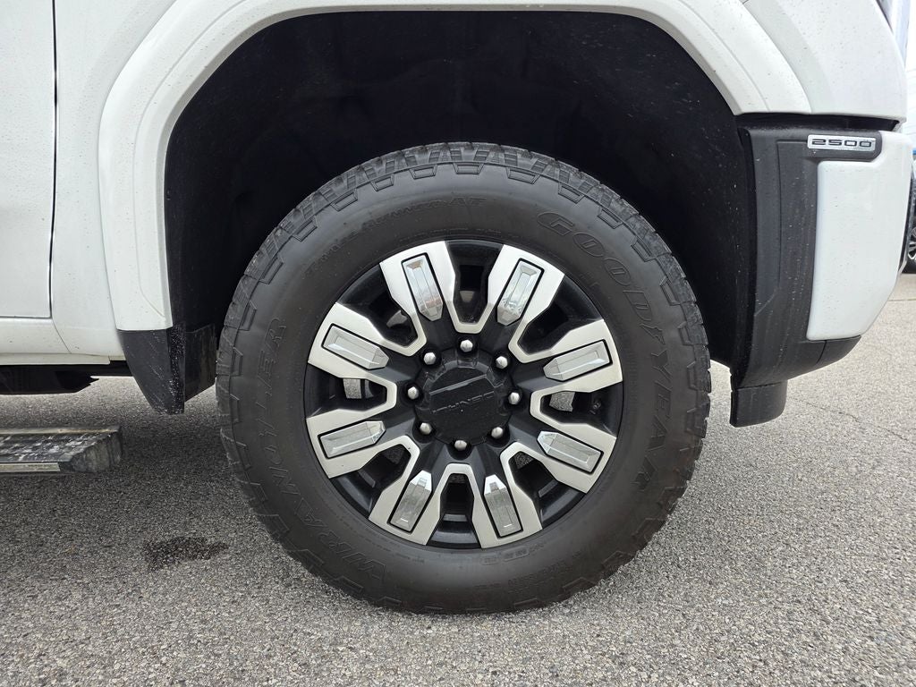 2024 GMC Sierra 2500HD Denali