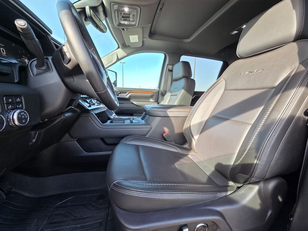 2024 GMC Sierra 3500HD Denali