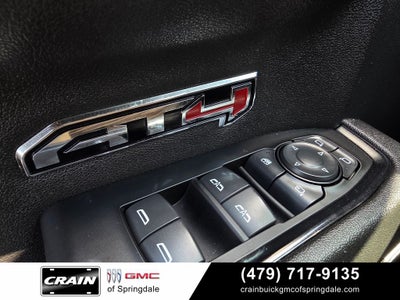 2024 GMC Sierra 1500 AT4 6.2L V8