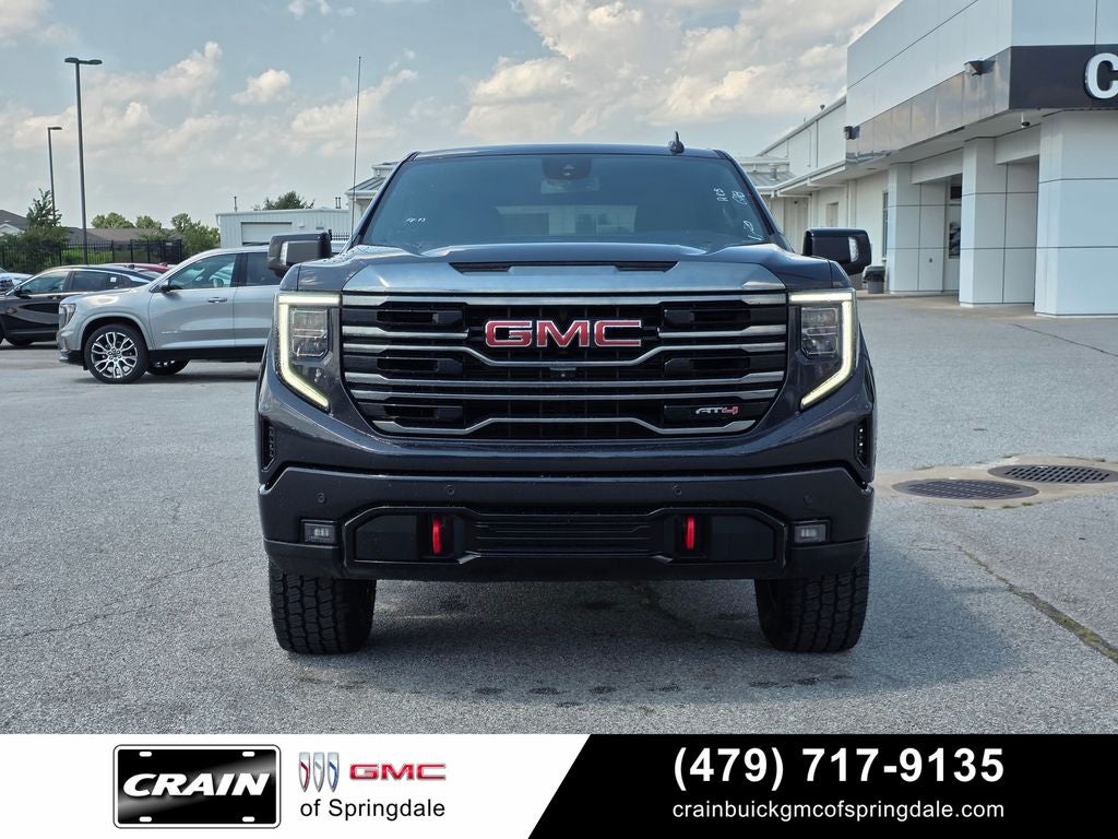 2024 GMC Sierra 1500 AT4 6.2L V8