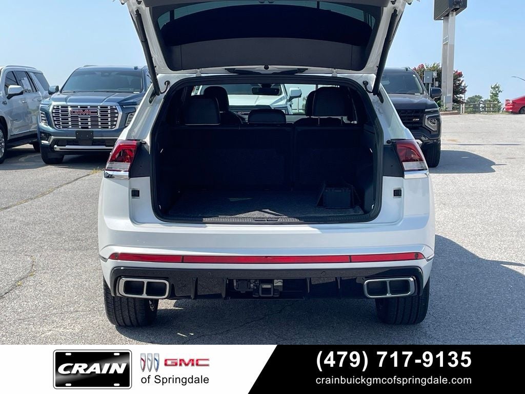 2025 Volkswagen Atlas Cross Sport 2.0T SEL Premium R-Line