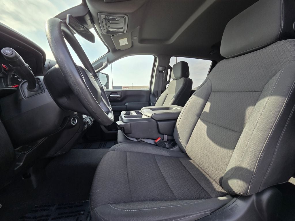 2025 Chevrolet Silverado 2500HD Custom