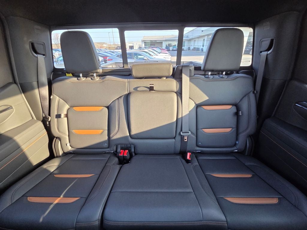 2025 GMC Sierra 1500 AT4