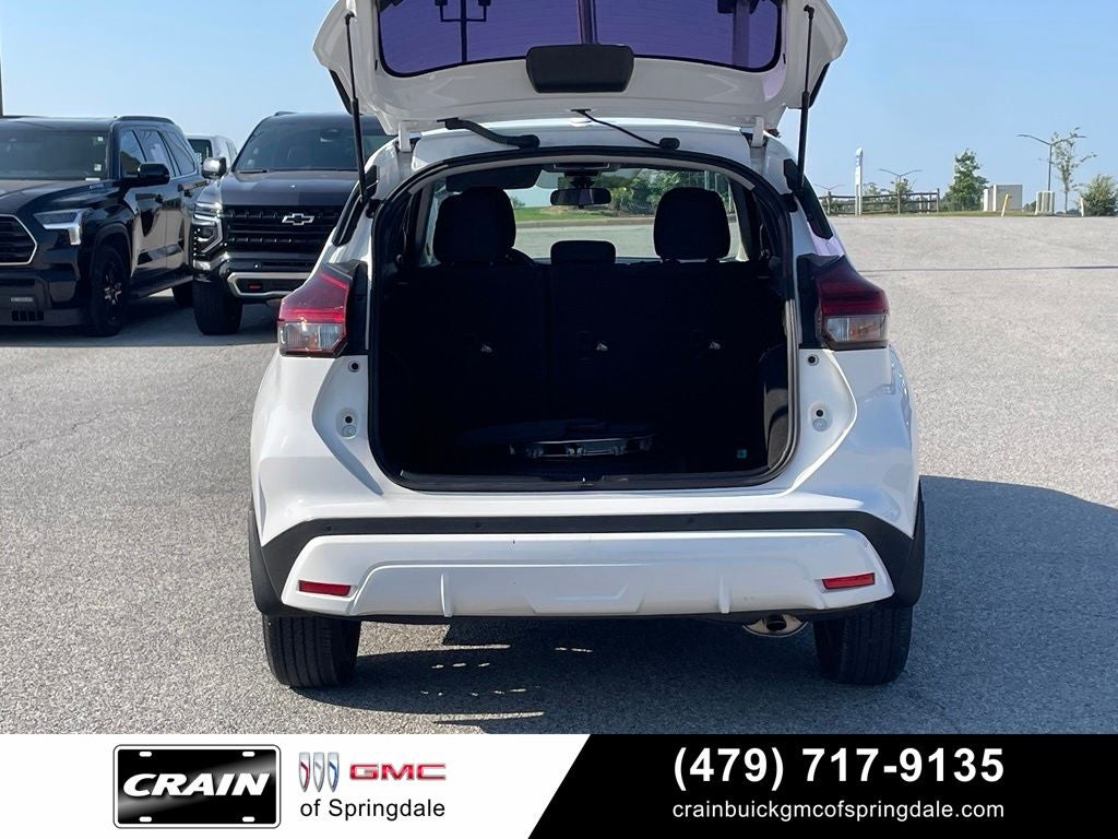 2023 Nissan Kicks S