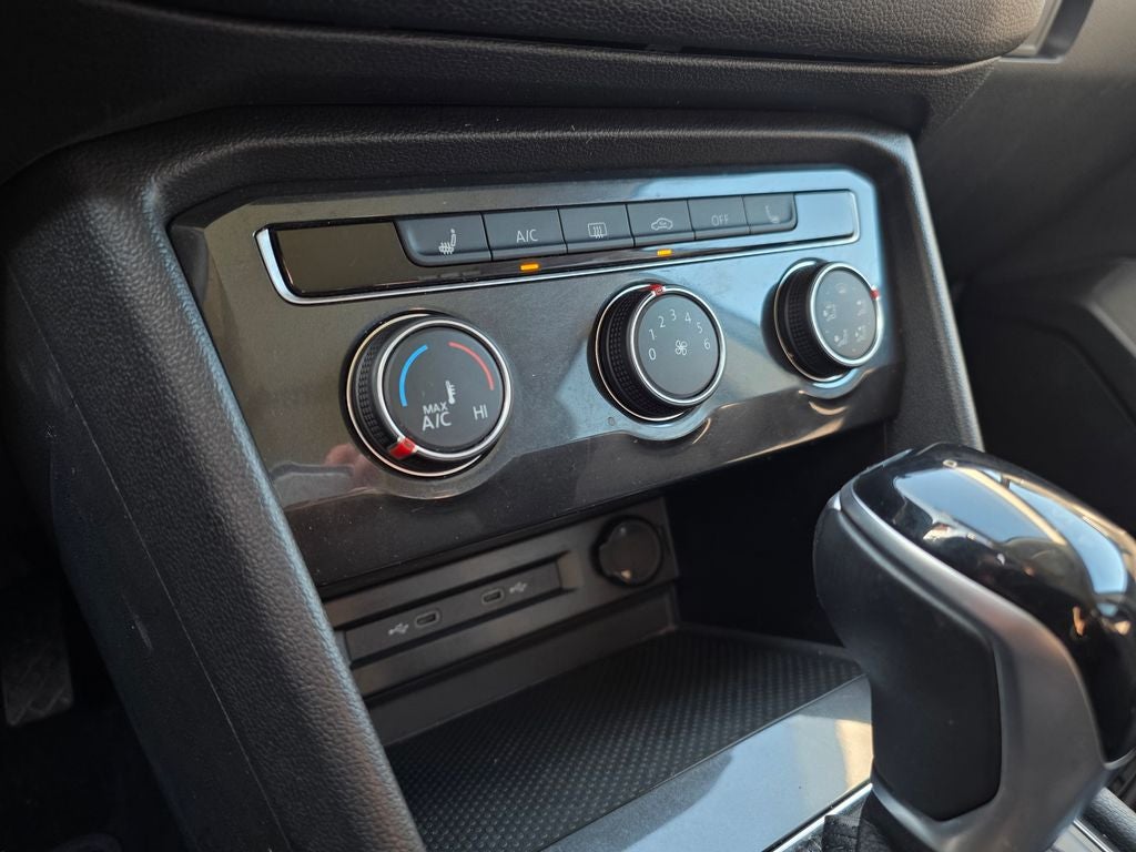 2024 Volkswagen Tiguan 2.0T Wolfsburg Edition