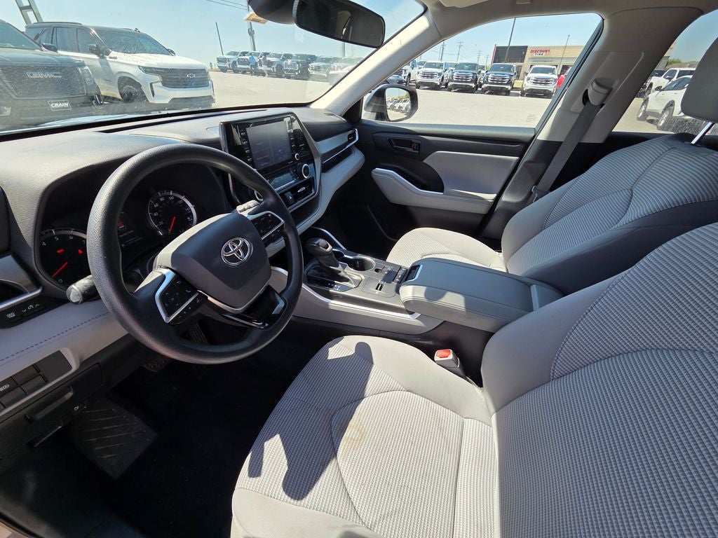 2021 Toyota Highlander L