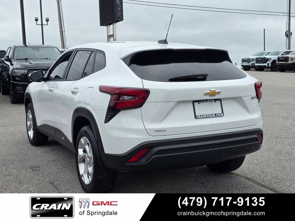 2025 Chevrolet Trax LS