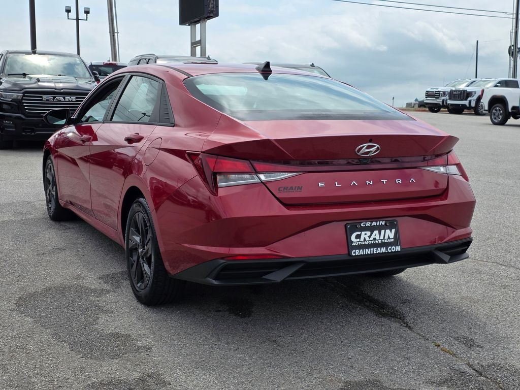2021 Hyundai ELANTRA SEL
