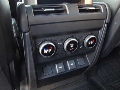 2024 Land Rover Defender 130 X-Dynamic SE