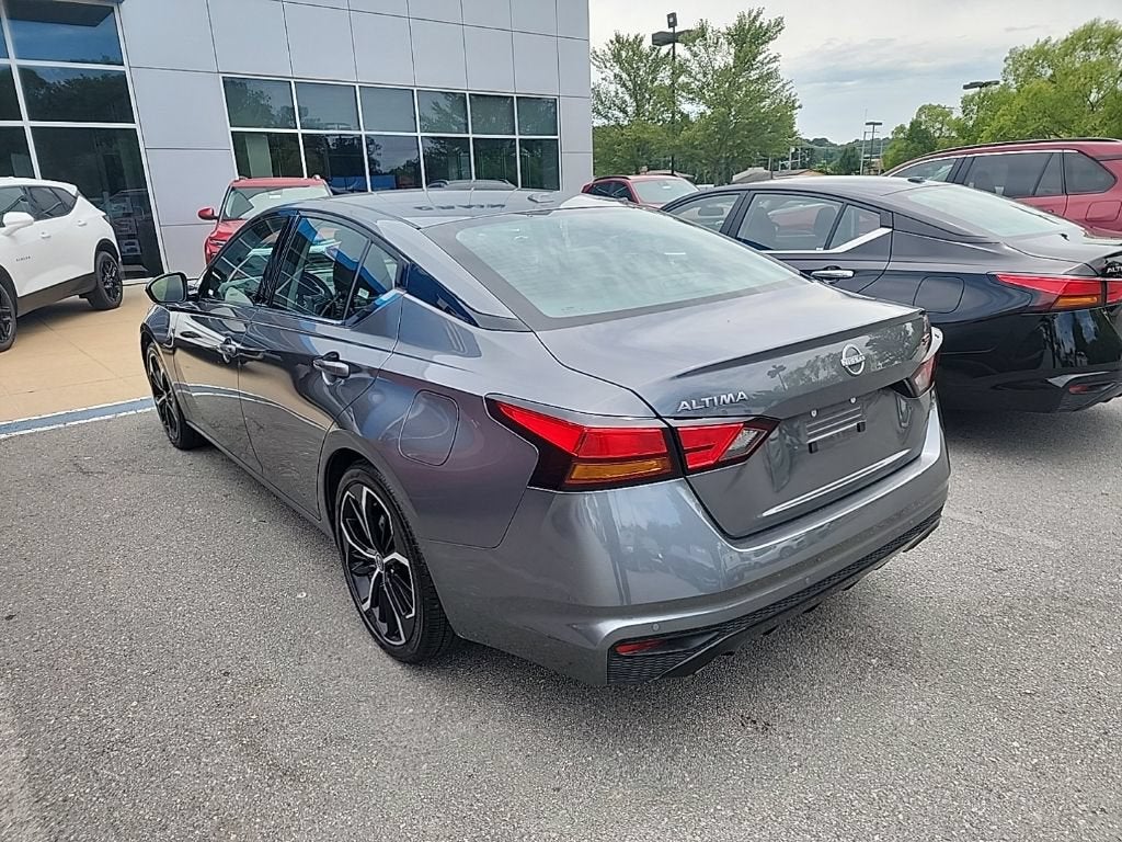 2025 Nissan Altima SR
