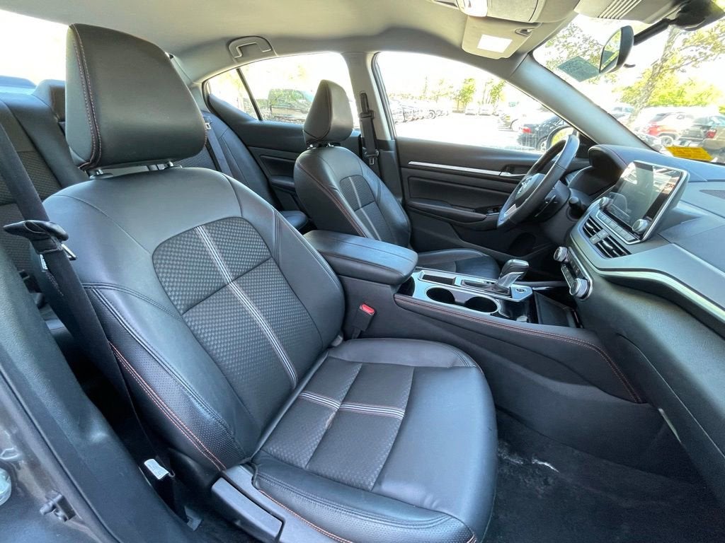 2025 Nissan Altima SR