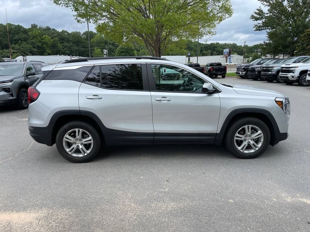 2022 GMC Terrain SLE