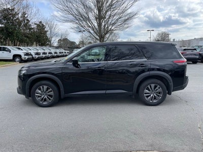 2024 Nissan Pathfinder S