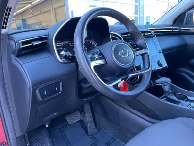 2022 Hyundai TUCSON SE