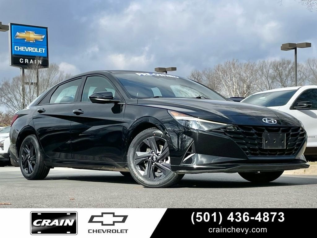 2023 Hyundai ELANTRA SEL