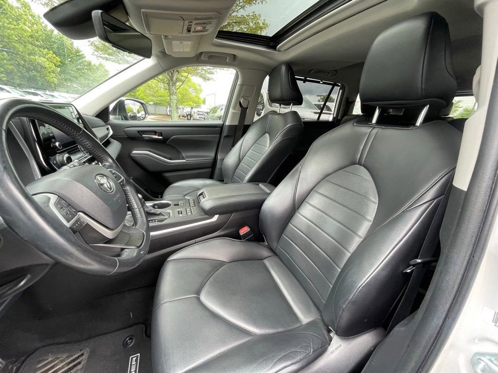 2022 Toyota Highlander XLE