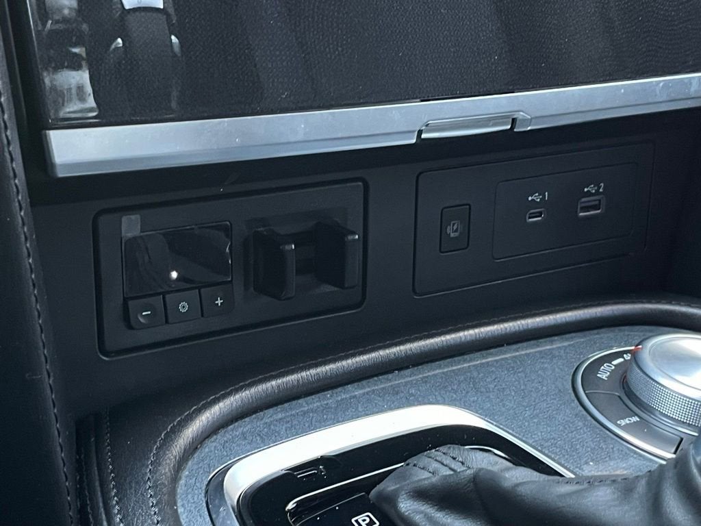 2023 Nissan Armada SV