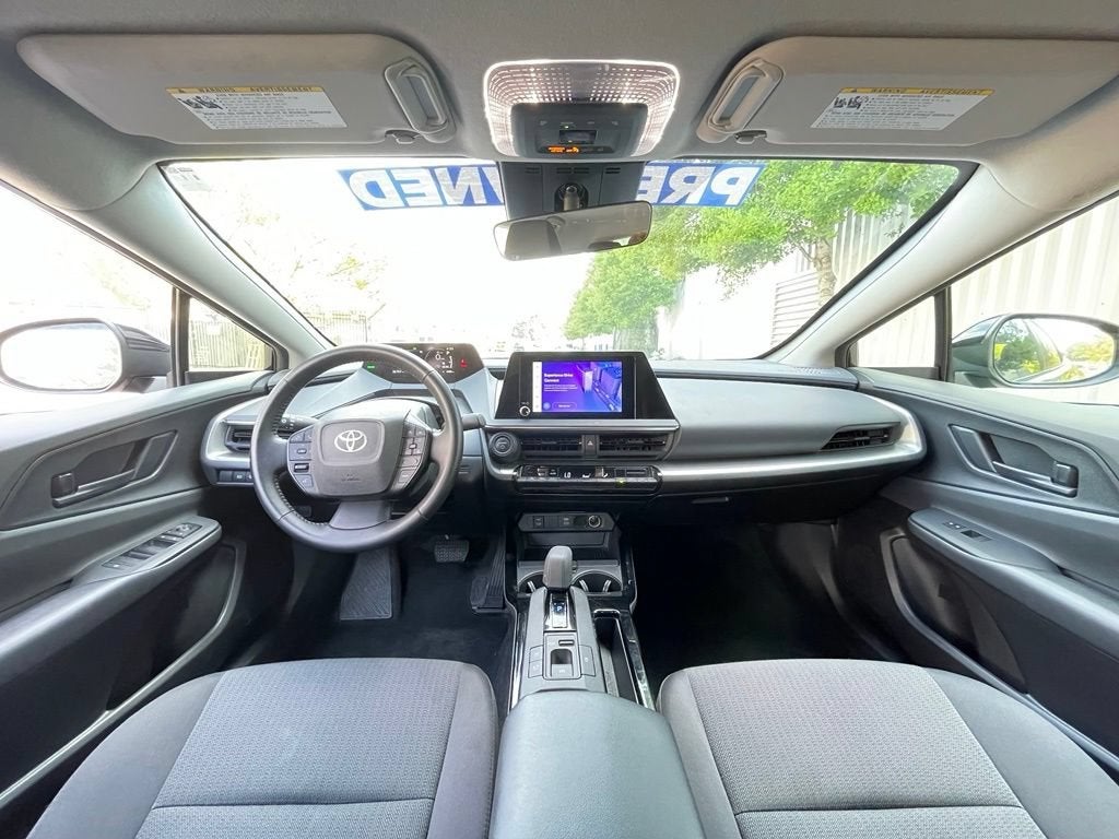 2025 Toyota Prius LE