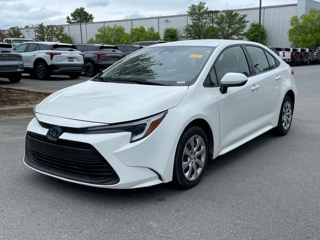 2025 Toyota Corolla Hybrid LE