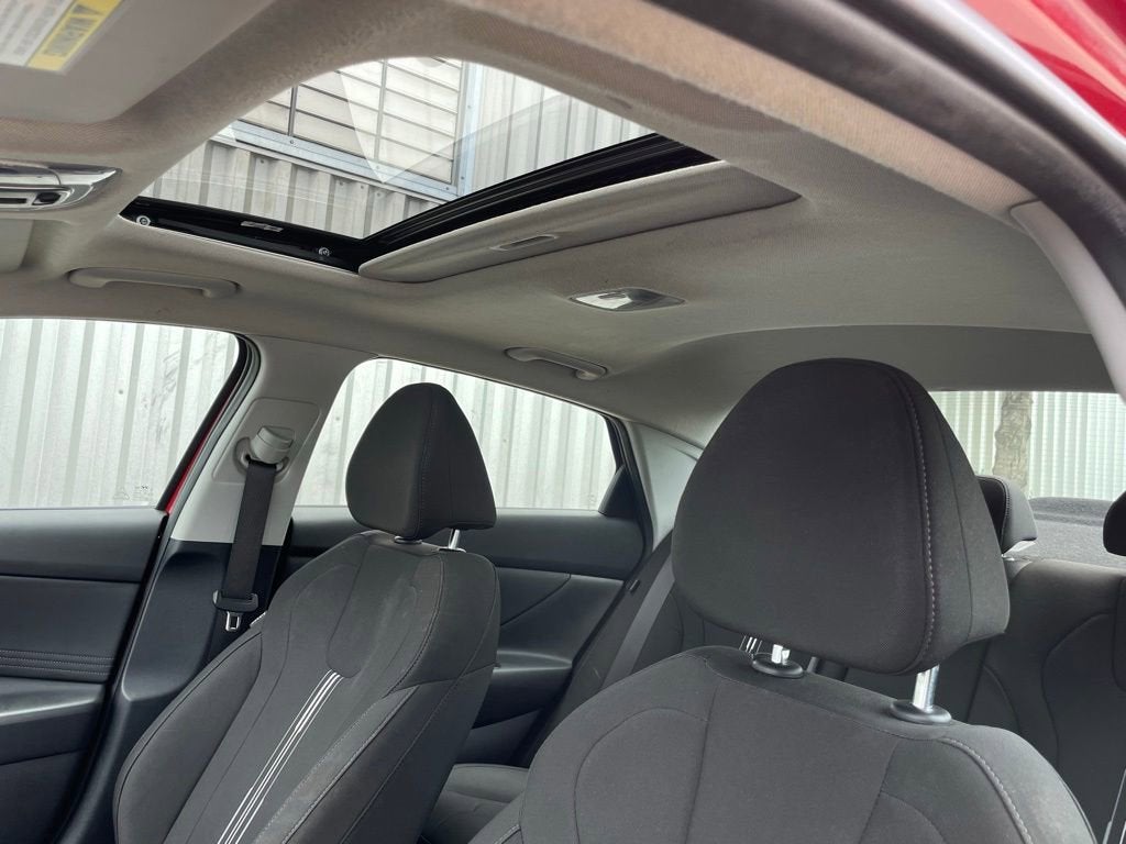 2025 Hyundai ELANTRA SEL Convenience
