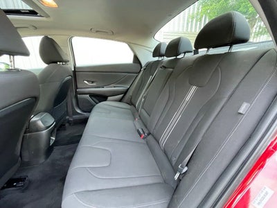 2025 Hyundai ELANTRA SEL Convenience