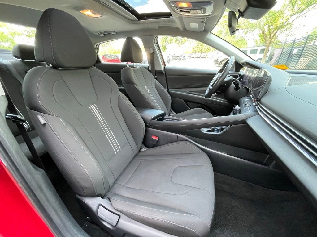 2025 Hyundai ELANTRA SEL Convenience