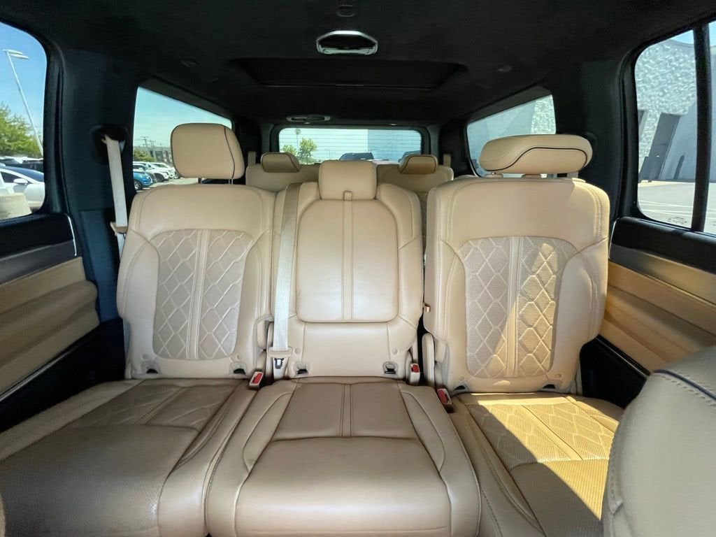 2022 Jeep Grand Wagoneer Series III