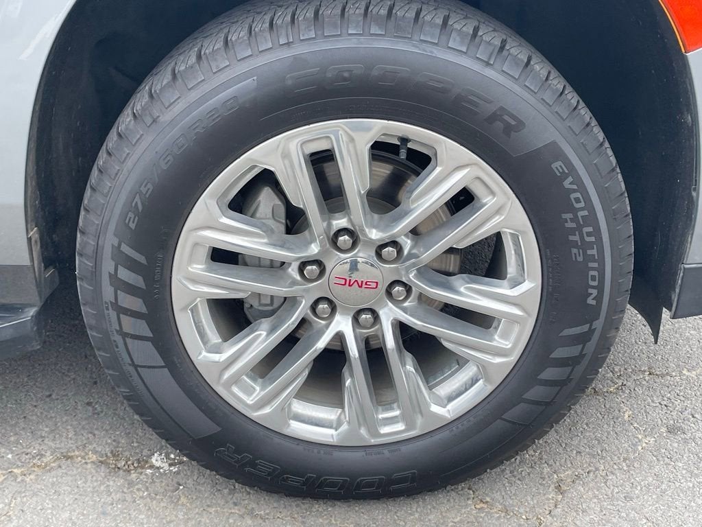2023 GMC Yukon SLT