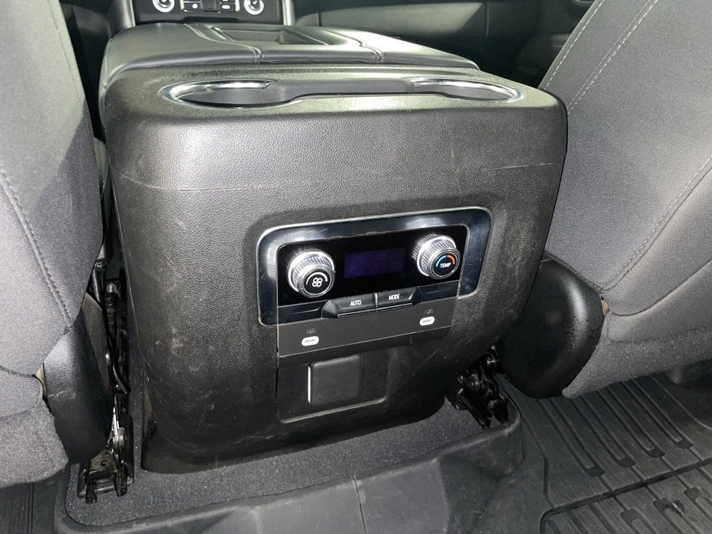 2024 GMC Yukon XL SLE