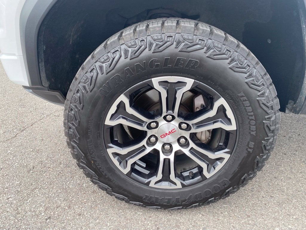 2025 GMC Canyon AT4