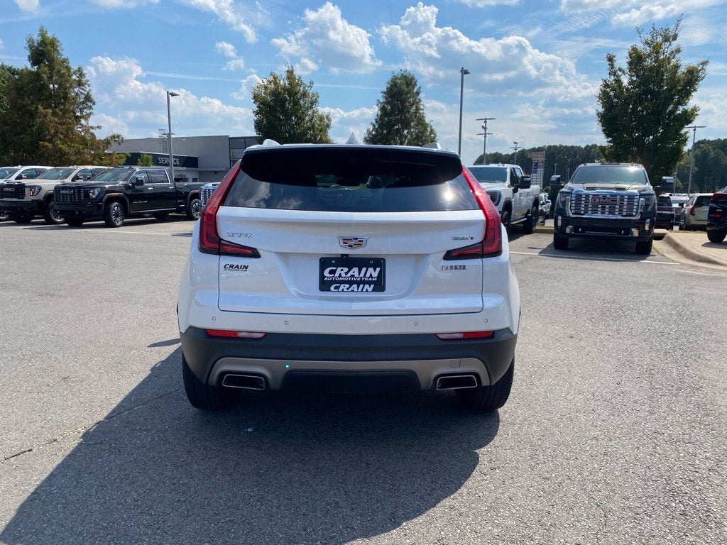 2022 Cadillac XT4 FWD Premium Luxury