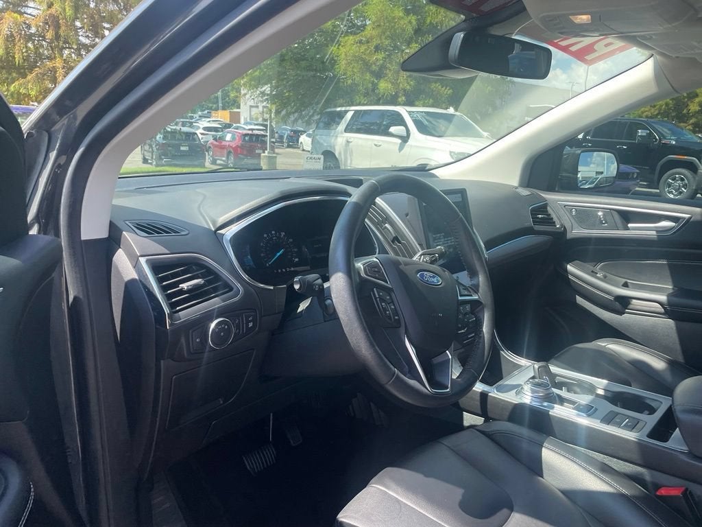 2021 Ford Edge Titanium