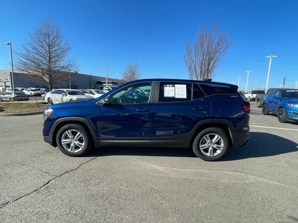 2022 GMC Terrain SLE