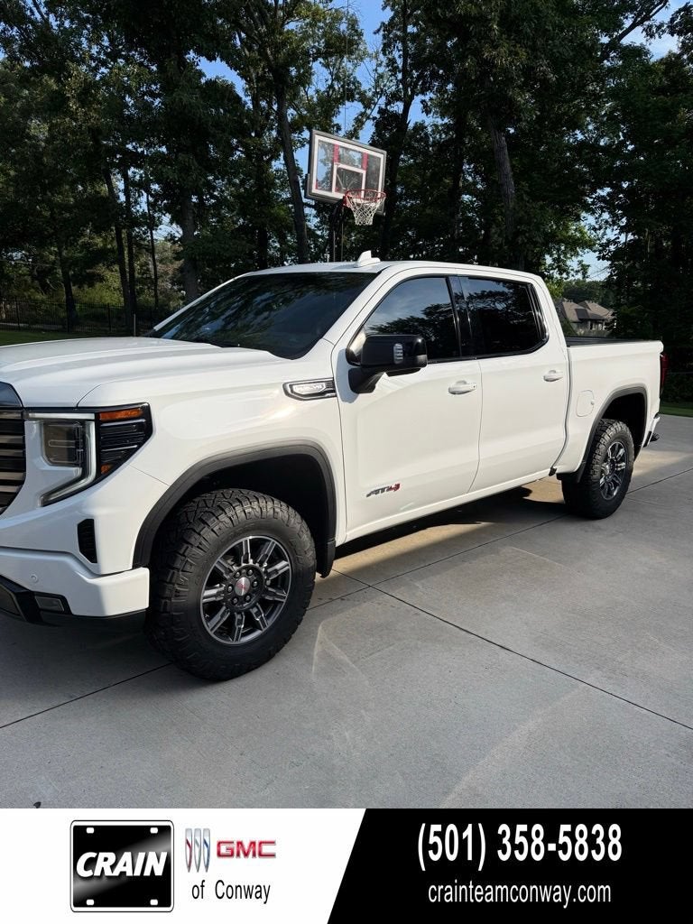 2024 GMC Sierra 1500 AT4