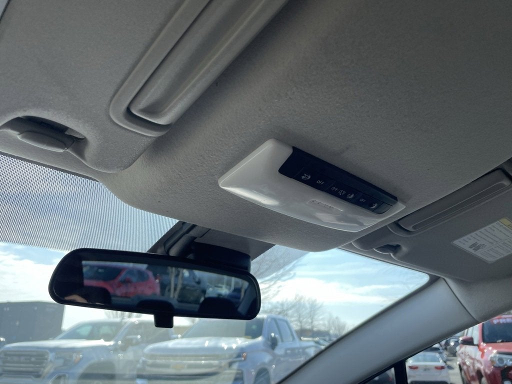 2020 Nissan Versa SR