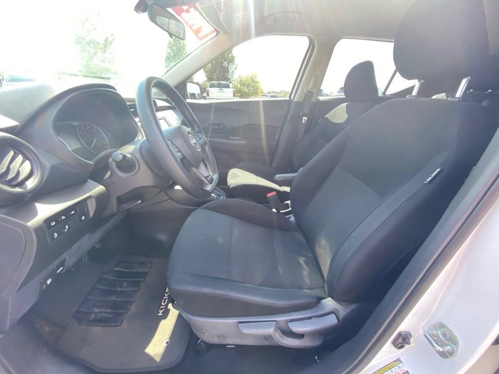 2023 Nissan Kicks S