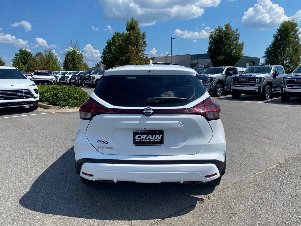2023 Nissan Kicks S