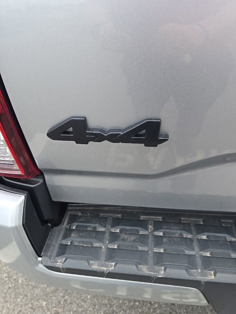 2022 Toyota Tacoma 4WD SR