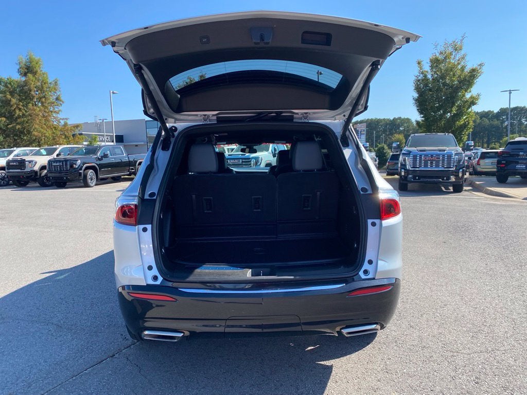 2022 Buick Enclave Essence