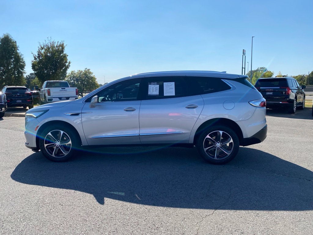2022 Buick Enclave Essence